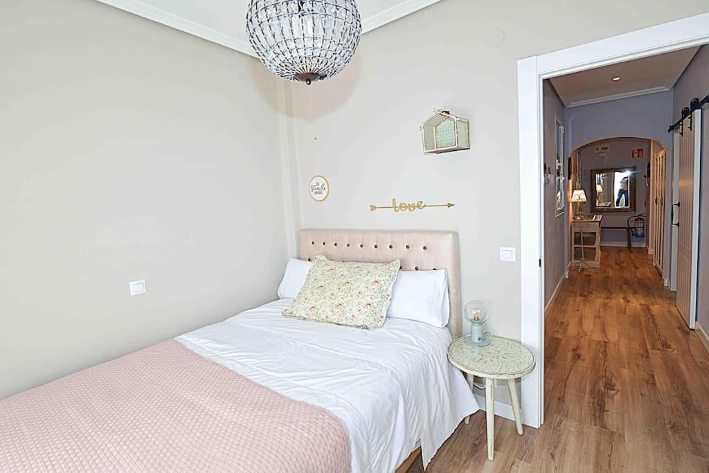 Apartamento Con Encanto "Las Raices" Santander Exterior photo